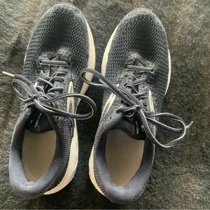 Brooks Women’s Revel Black Mesh Sneaker Size 8.5